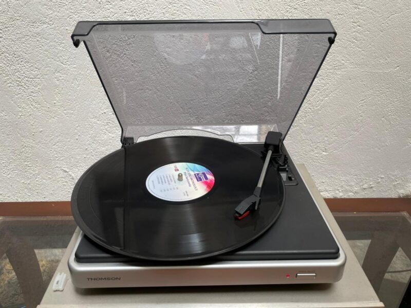 Thomson Turntable TT938